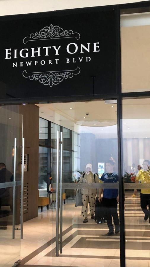 Robles' Unit At 81 Newport Boulevard Manila Exterior foto